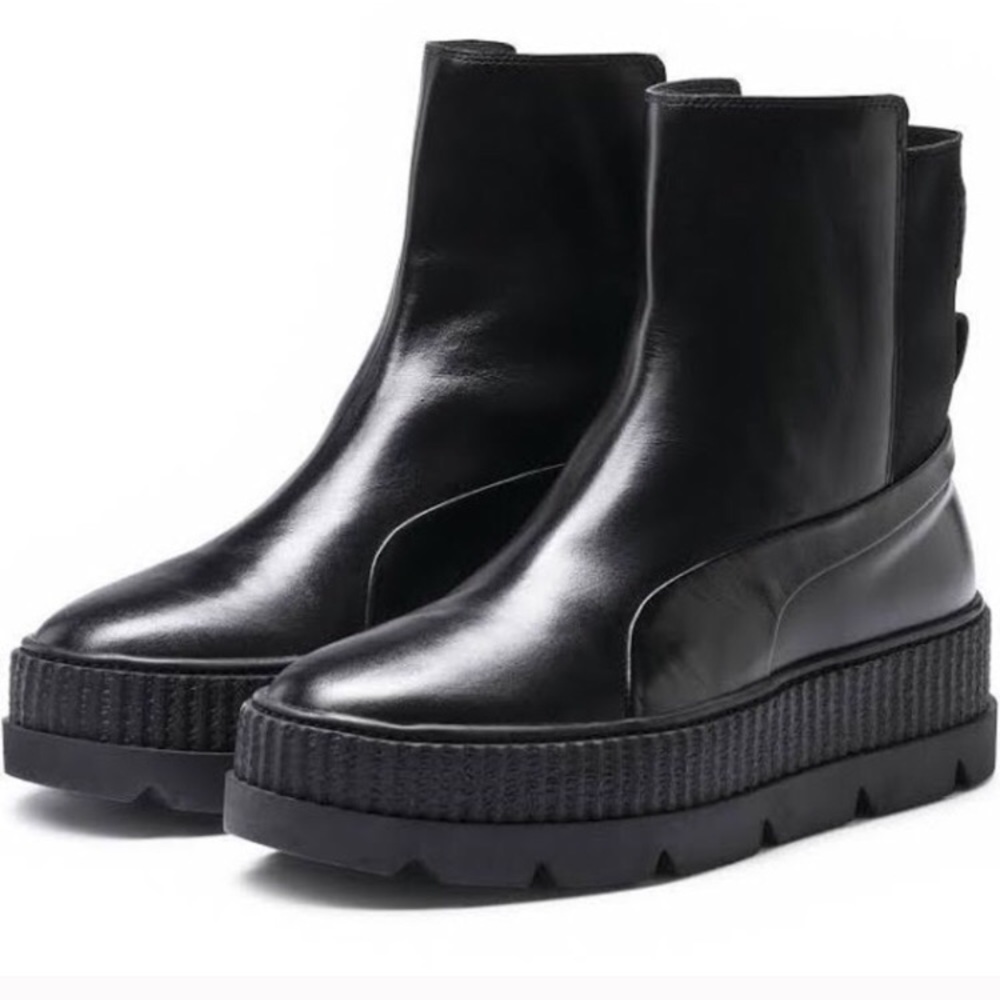 EUC FENTY PUMA Black Chelsea Sneaker Boots